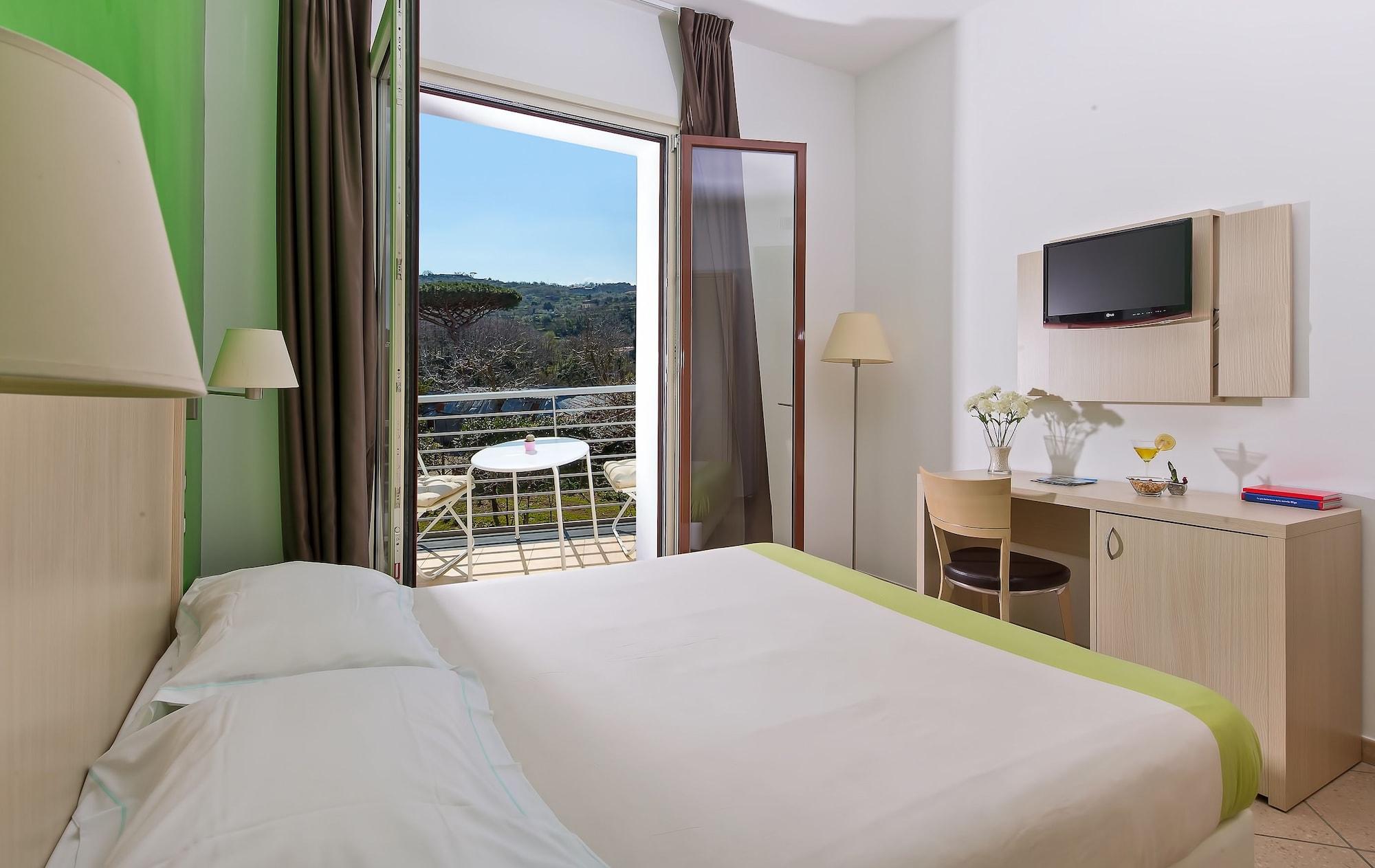 Bed and Breakfast De Maria House SantʼAgata sui Due Golfi Zewnętrze zdjęcie