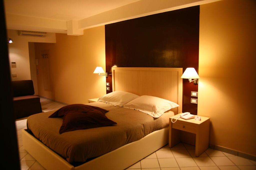 Bed and Breakfast De Maria House SantʼAgata sui Due Golfi Pokój zdjęcie