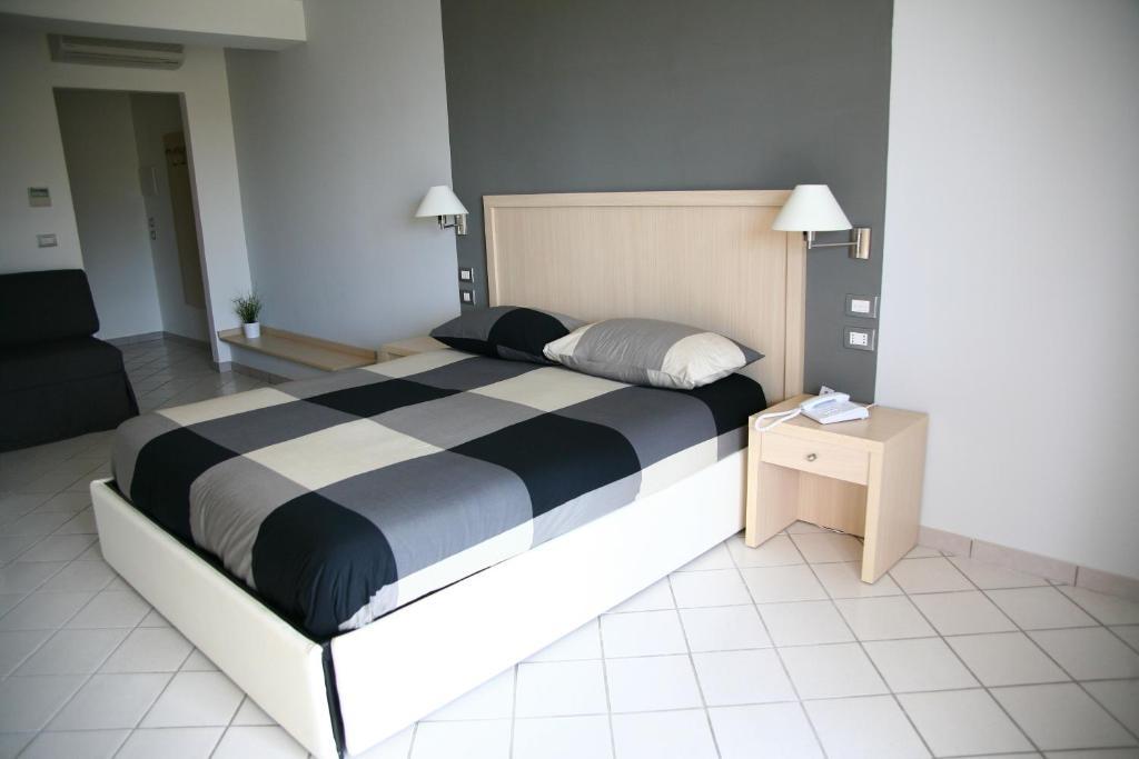 Bed and Breakfast De Maria House SantʼAgata sui Due Golfi Pokój zdjęcie